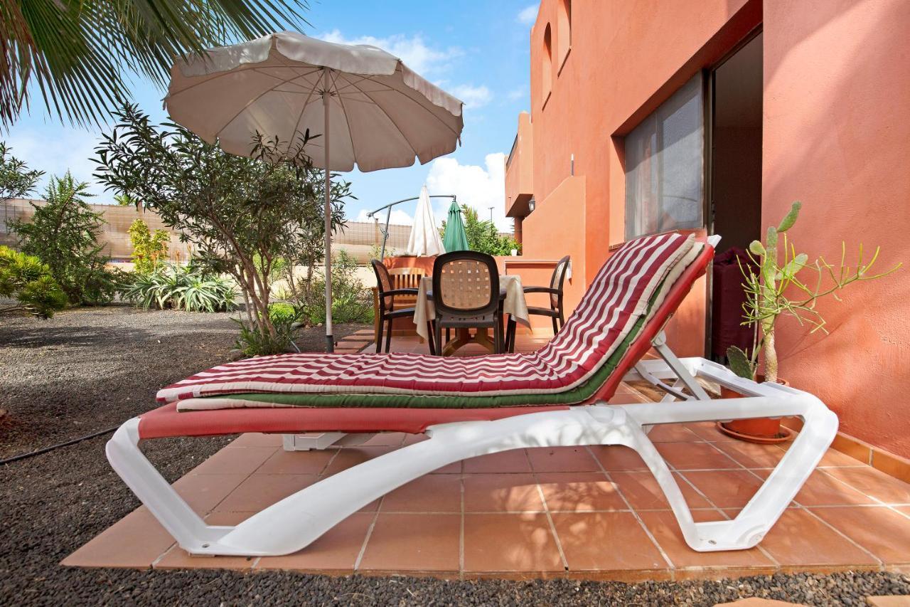 Вилла Oasis Tamarindo Sport E Relax Коральео Экстерьер фото